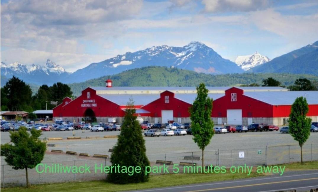 Private Suite 2Br Near Hwy 1, Heritage Park, Coliseum, Cultus Lake, Fishing, Chilliwack Room photo
