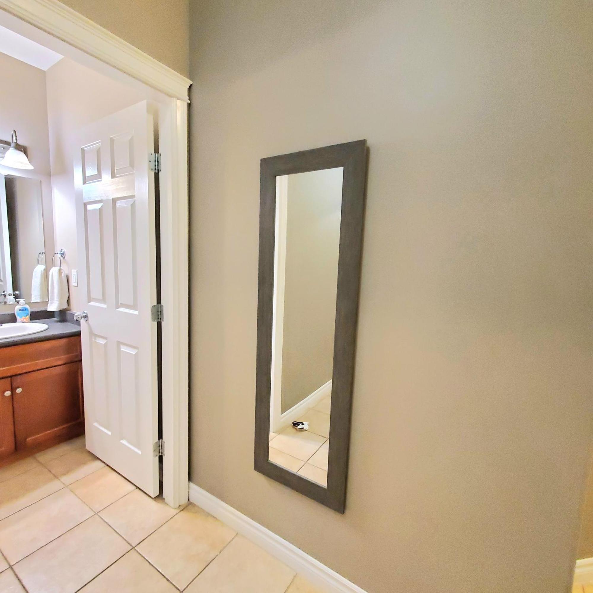 Private Suite 2Br Near Hwy 1, Heritage Park, Coliseum, Cultus Lake, Fishing, Chilliwack Room photo